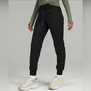 Lululemon Dance Studio Mid-Rise Jogger *Full Length in Black